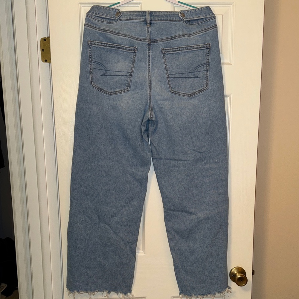 American Eagle Outfitters Women's Baggy Wide Leg Jeans in Light Blue - Picture 3 of 6